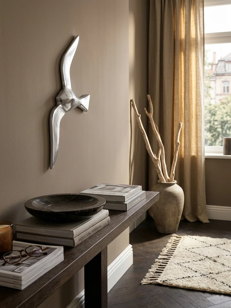 Wanddeko Möwe Aluminium silberfarben poliert 30 cm mit Wandhalterung