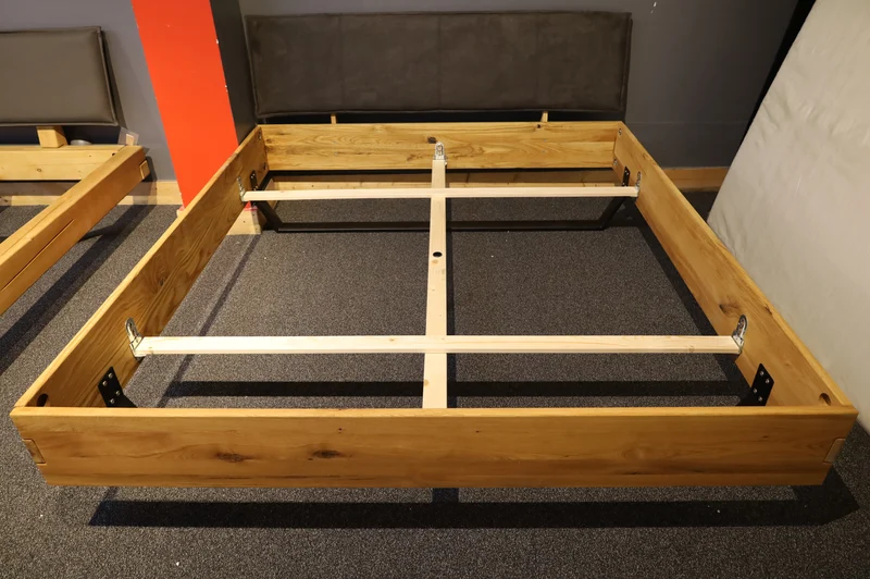 Rahmenbett Bett Boxspringbett Wildeiche massiv