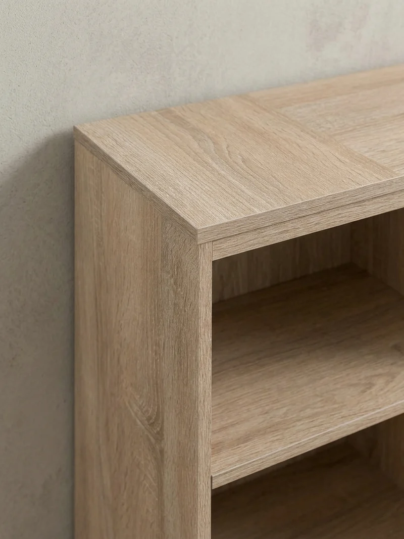 Schreibtisch mit variablem Regal