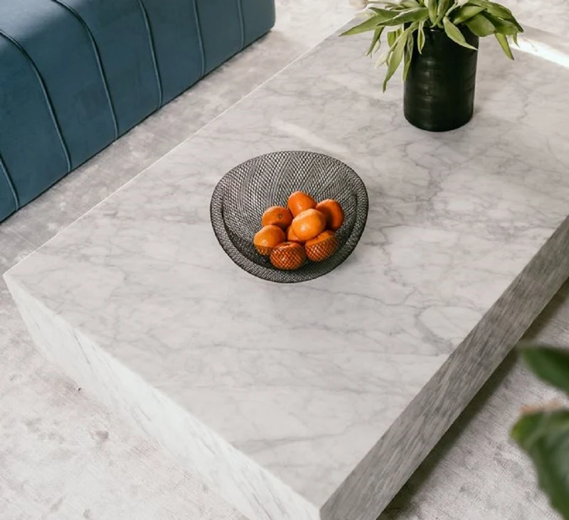 Casa Padrino Luxus Couchtisch Weiß 135 x 80 x H. 35 cm - Rechteckiger Wohnzimmertisch aus Carrara Marmor - Marmortisch - Luxus Qualität