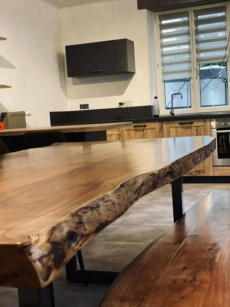 Esstisch + MASSIVHOLZ Akazie + ECHTE Baumkante +140 bis 220cm