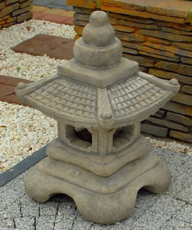 Casa Padrino Gartenleuchte im Asiatischen Stil Grau 50 x 50 x H. 60 cm - Wetterbeständige Garten & Terrassen Leuchte - Garten Terrassen Wege Einfahrt Beleuchtung