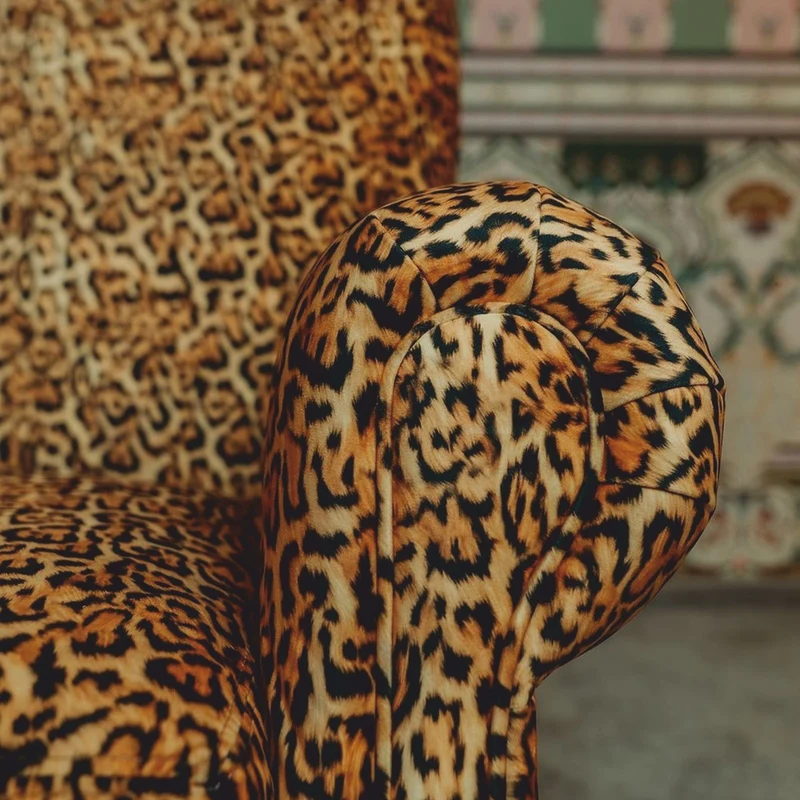 Casa Padrino Luxus Samt Sessel mit Leoparden Design - Büro Sessel - Büro Möbel - Luxus Möbel - Luxus Einrichtung