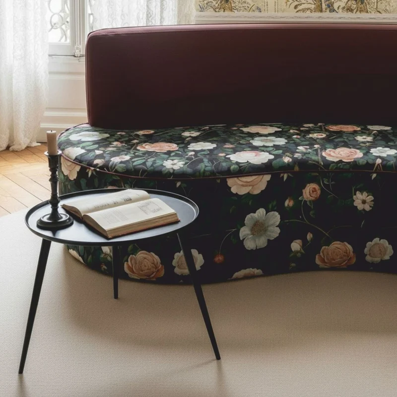 Casa Padrino Luxus Samt Sofa mit Blumenmuster Schwarz / Bunt / Lila 220 cm - Hotel Möbel - Wohnzimmer Möbel - Büro Möbel - Luxus Möbel