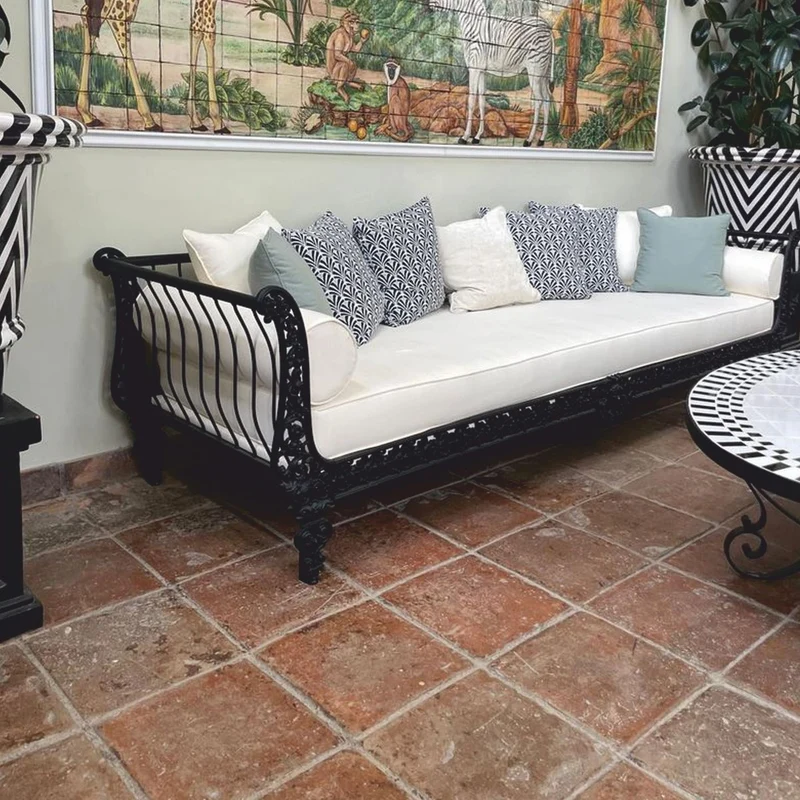 Casa Padrino Luxus Barock Sofa Schwarz / Weiß 300 cm - Barock Hotel & Garten Möbel