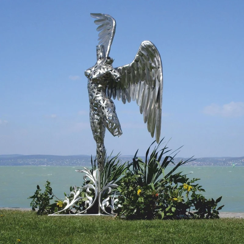 Casa Padrino Luxus Deko Skulptur Engel Silber H. 230 cm - Riesige Garten Figur