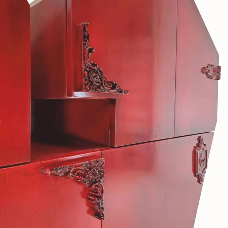 Casa Padrino Luxus Barock Schrank in Herzform Rot / Bunt H. 155 cm - Barock Möbel