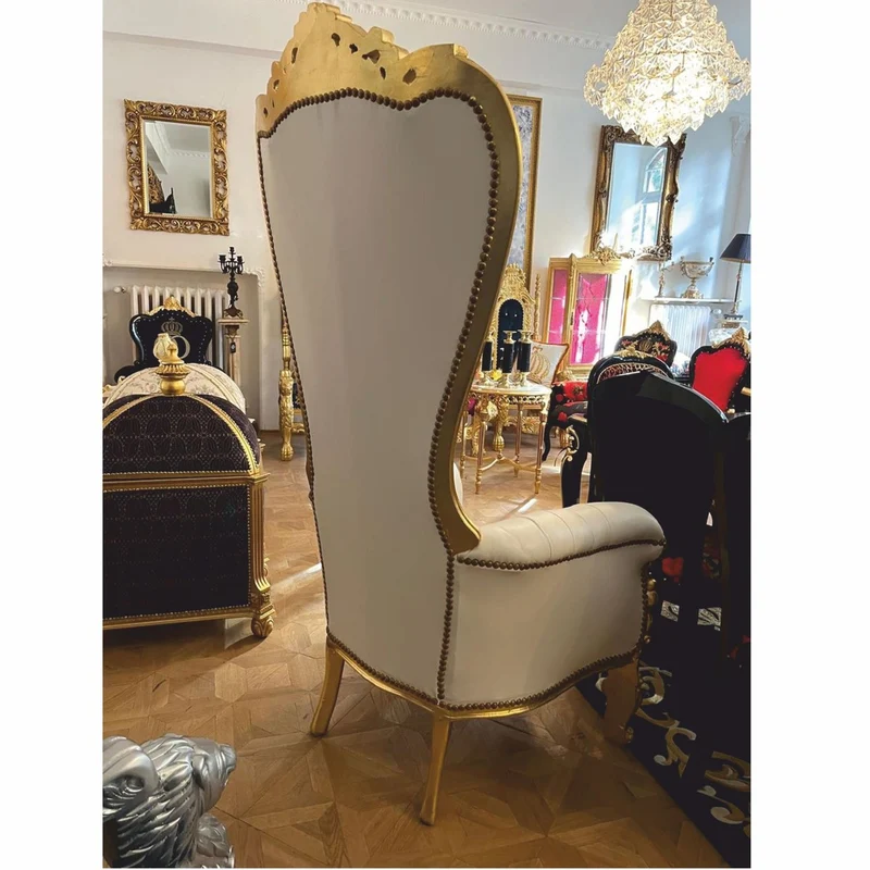 Casa Padrino Barock Kunstleder Thron Sessel und Glitzersteinen Weiß / Gold H. 182 cm