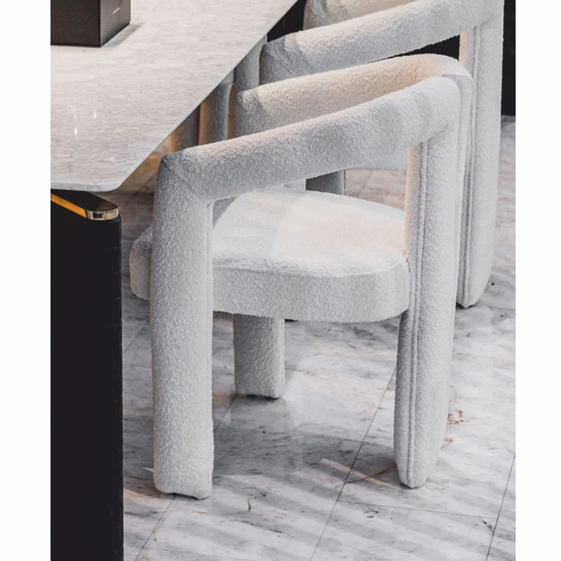 Casa Padrino Luxus Esszimmer Stuhl mit Armlehnen Weiß 60 x 65 x H. 80 cm