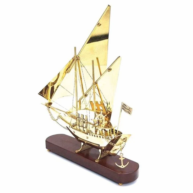 Casa Padrino Deko Messing Segelschiff auf Holzsockel Gold / Dunkelbraun H. 43 cm