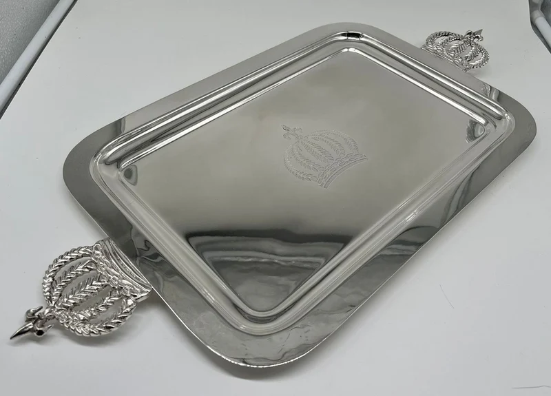 Pompöös by Casa Padrino Luxus Barock Serviertablett Krone Silber 42 cm - designed by Harald Glööckler