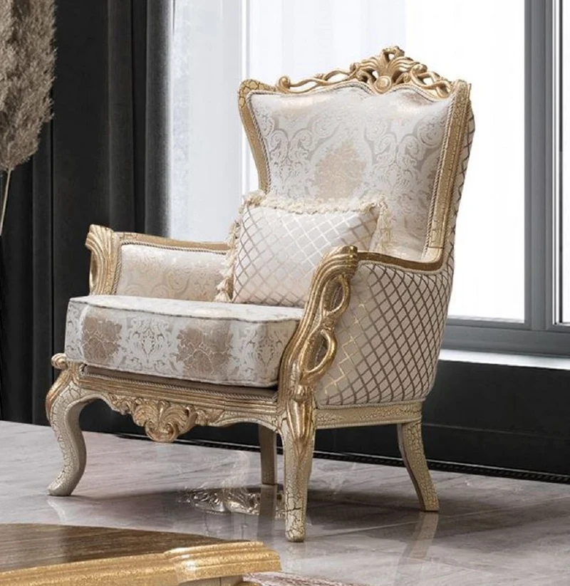 Casa Padrino Luxus Barock Wohnzimmer Sessel Weiß / Antik Gold - Prunkvolle Barock Möbel