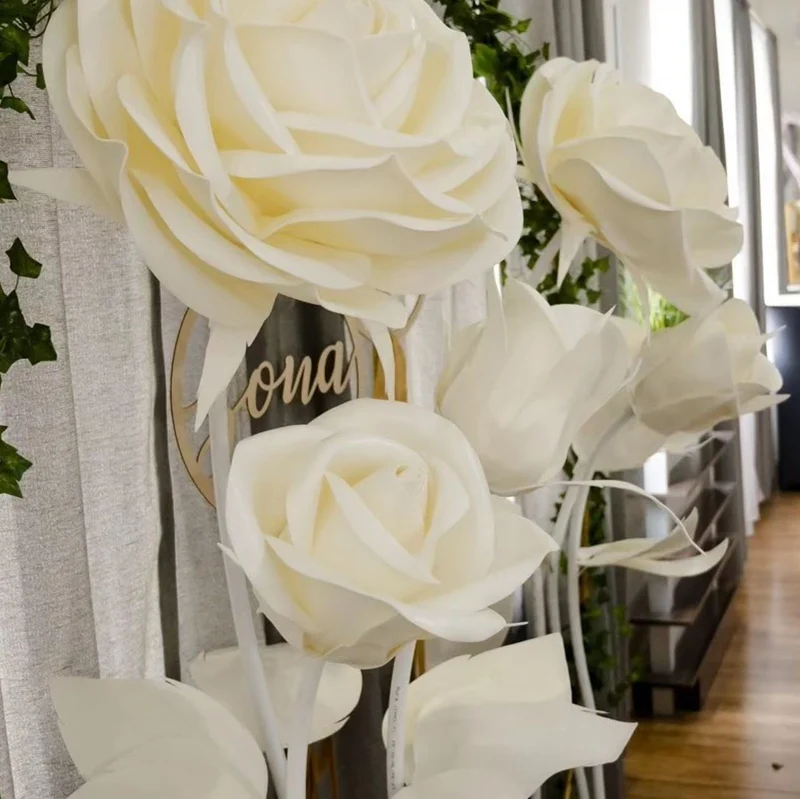Casa Padrino Luxus XXL Deko Rosen 6er Set Weiß / Creme Ø 55 x H. 180 cm - Hochzeits Deko Accessoirs
