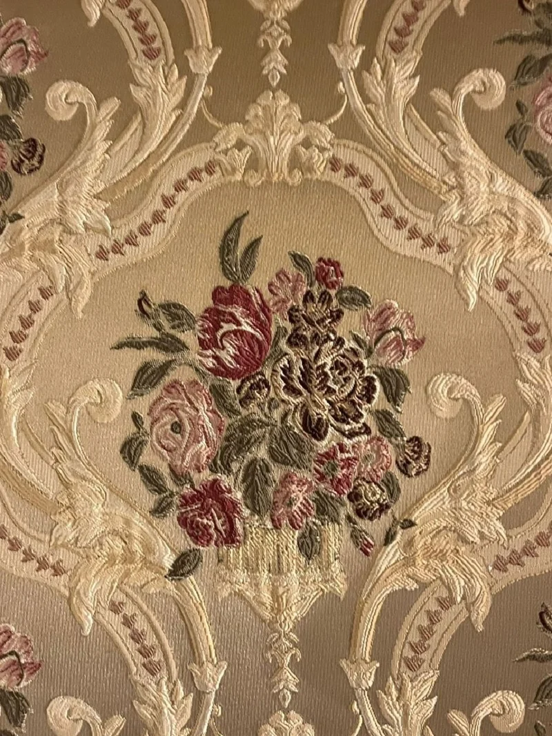 Pompöös by Casa Padrino Luxus Barock Thron Sessel Krone Creme / Gold - designed by Harald Glööckler
