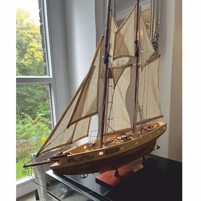 Casa Padrino Luxus Deko Segelschiff Bluenose II Naturfarben / Braun 67,5 x 12 x H. 62 cm