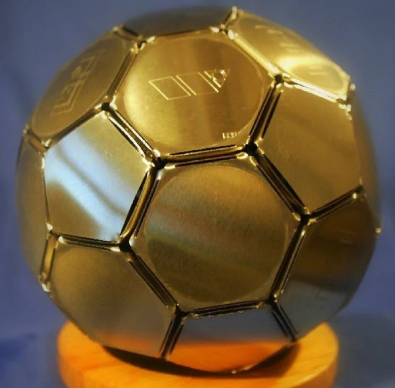 Casa Padrino Luxus Messing Fußball Gold Ø 27 cm - Luxus Deko Accessoires