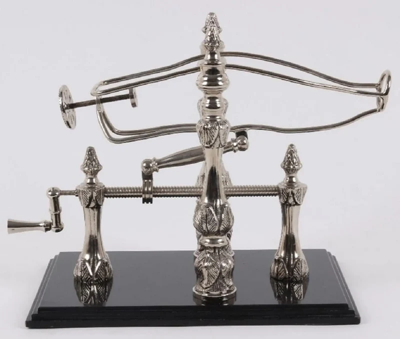 Casa Padrino Jugendstil Weinständer Silber / Schwarz 40 cm - Weinflaschenständer mit Marmorsockel