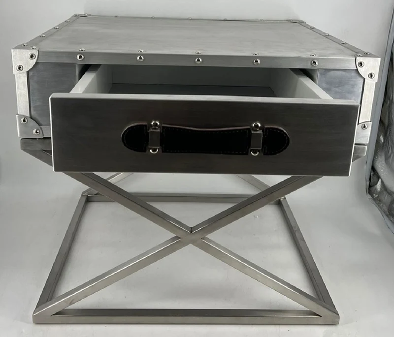 Casa Padrino Aluminium Flugzeug Flieger Nachttisch mit Schublade Silber / Schwarz