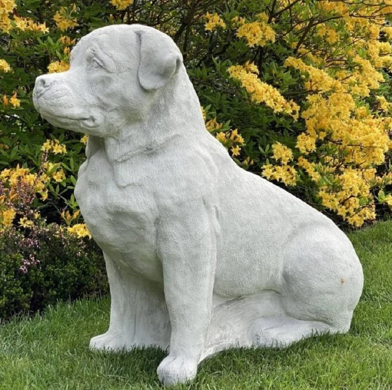 Casa Padrino Garten Deko Skulptur Golden Retriever Hund Grau 55 x 32 x H. 77 cm - Elegante Garten Deko Stein Figur - Dekorative Tierfigur - Garten Deko Accessoires
