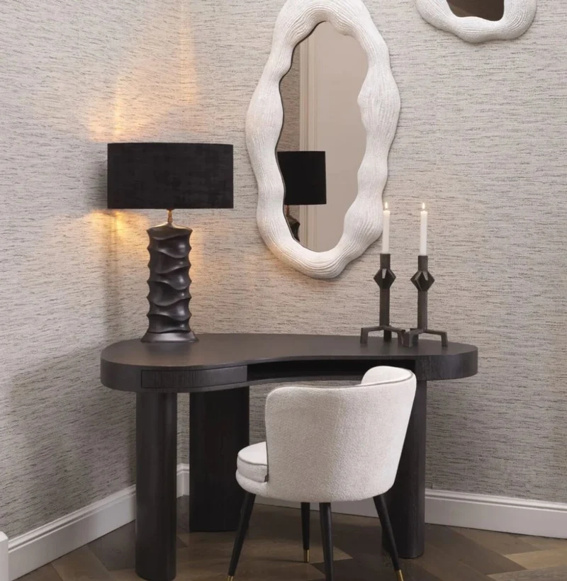 Casa Padrino Luxus Spiegel Weiß / Bronze 71 x 6 x H. 123 cm - Ovaler Designer Wandspiegel - Garderoben Spiegel - Schlafzimmer Spiegel - Luxus Qualität