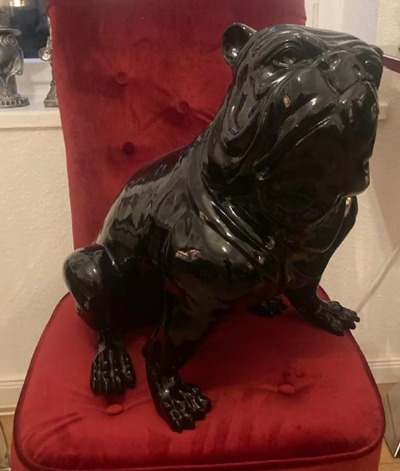 Casa Padrino Luxus Deko Figur Hund Bulldogge Schwarz H. 50 cm - Wetterbeständige Deko Skulptur - Wohnzimmer Deko - Garten Deko