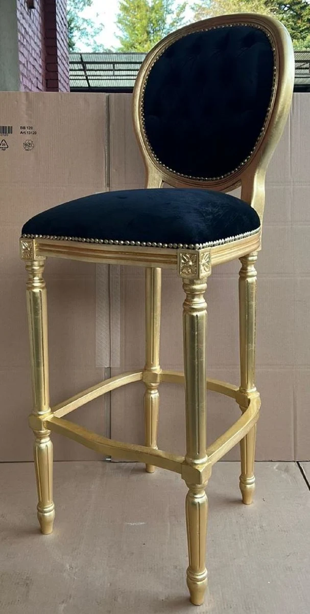 Casa Padrino Barock Barstuhl Schwarz / Gold - Prunkvoller Barockstil Massivholz Barhocker mit edlem Samtstoff - Barock Bar Möbel