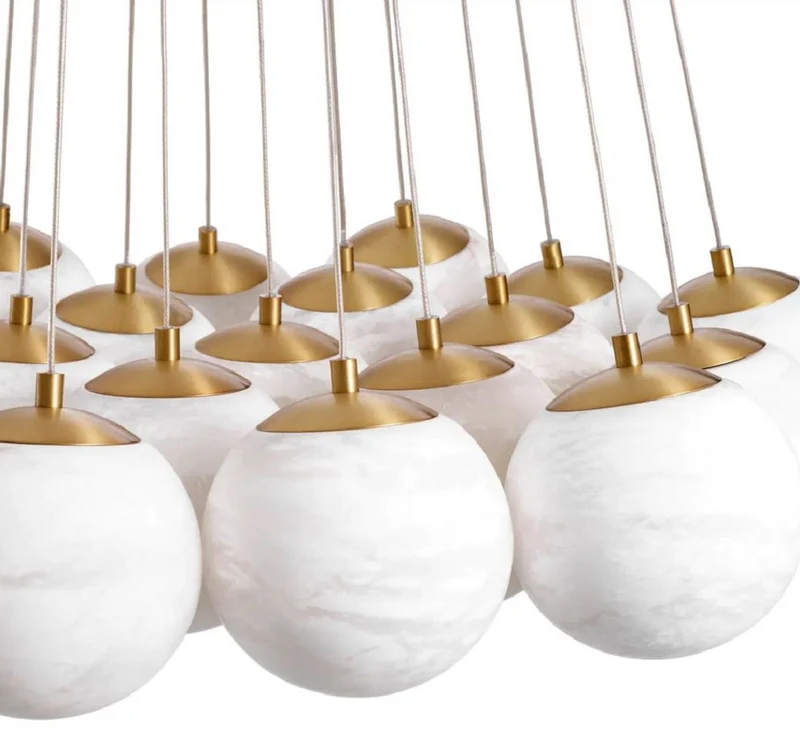 Casa Padrino Luxus Kronleuchter Alabaster / Antik Messing Ø 75 x H. 170 cm - Wohnzimmer Kronleuchter mit Alabaster Lampenschirmen - Luxus Qualität