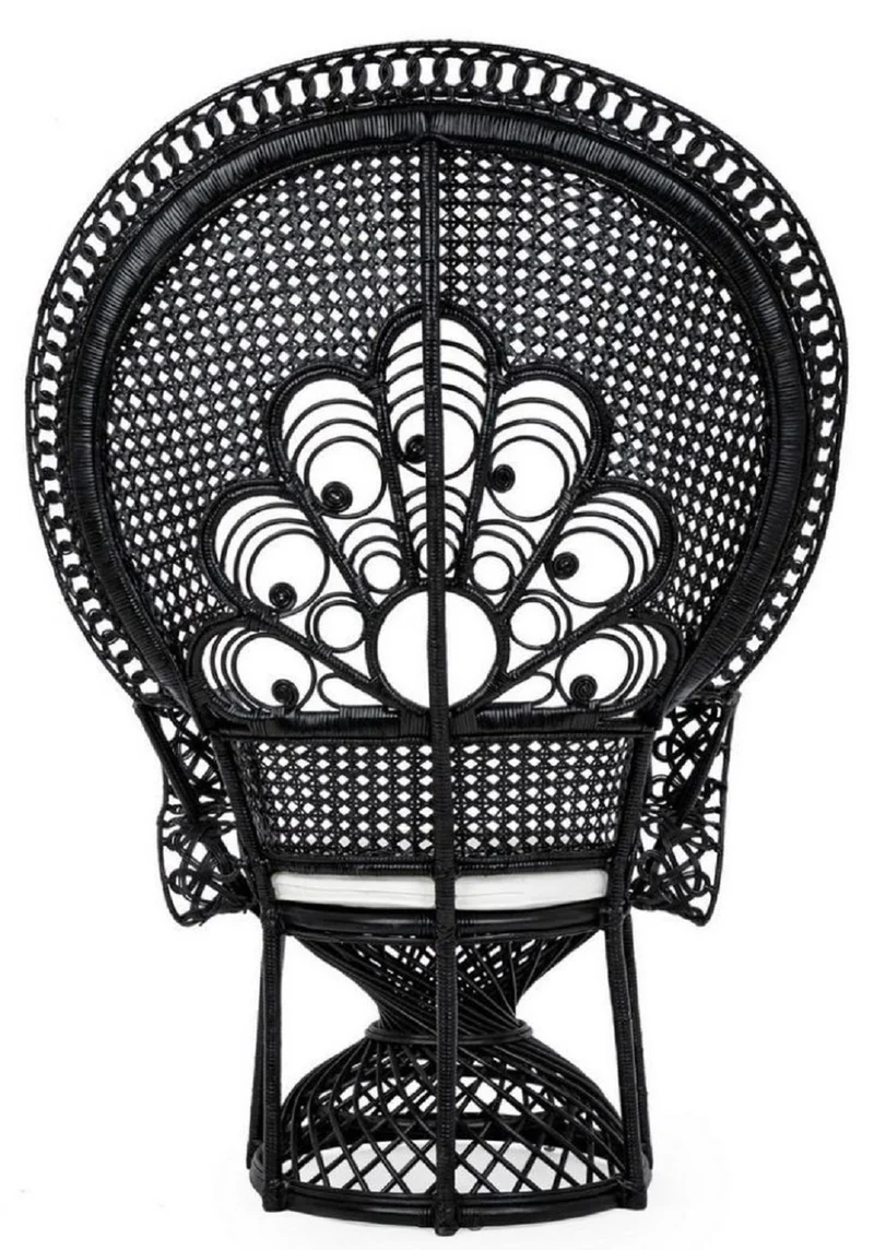 Casa Padrino Luxus Rattan Sessel Schwarz / Weiß 106 x 71 x H. 148 cm - Vintage Stil Rattan Sessel mit Sitzkissen - Vintage Stil Rattan Möbel - Garten & Terrassen Möbel