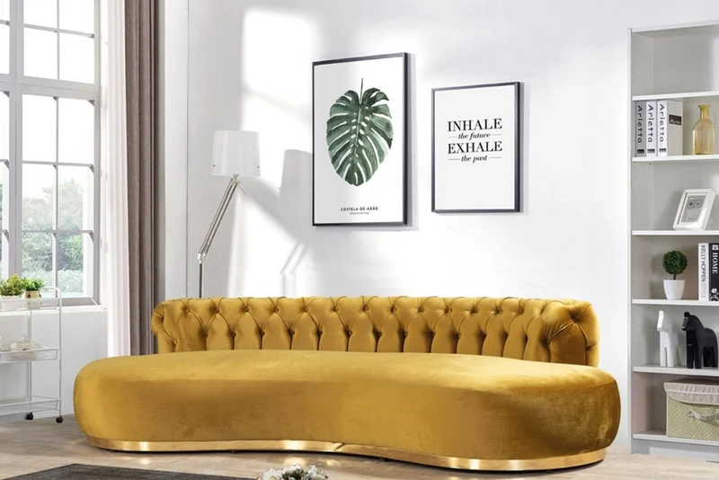 Casa Padrino Luxus Chesterfield Sofa Gold 250 x 130 x H. 85 cm - Gebogenes Wohnzimmer Sofa - Hotel Sofa - Wohnzimmer Möbel - Chesterfield Möbel - Luxus Möbel - Luxus Einrichtung