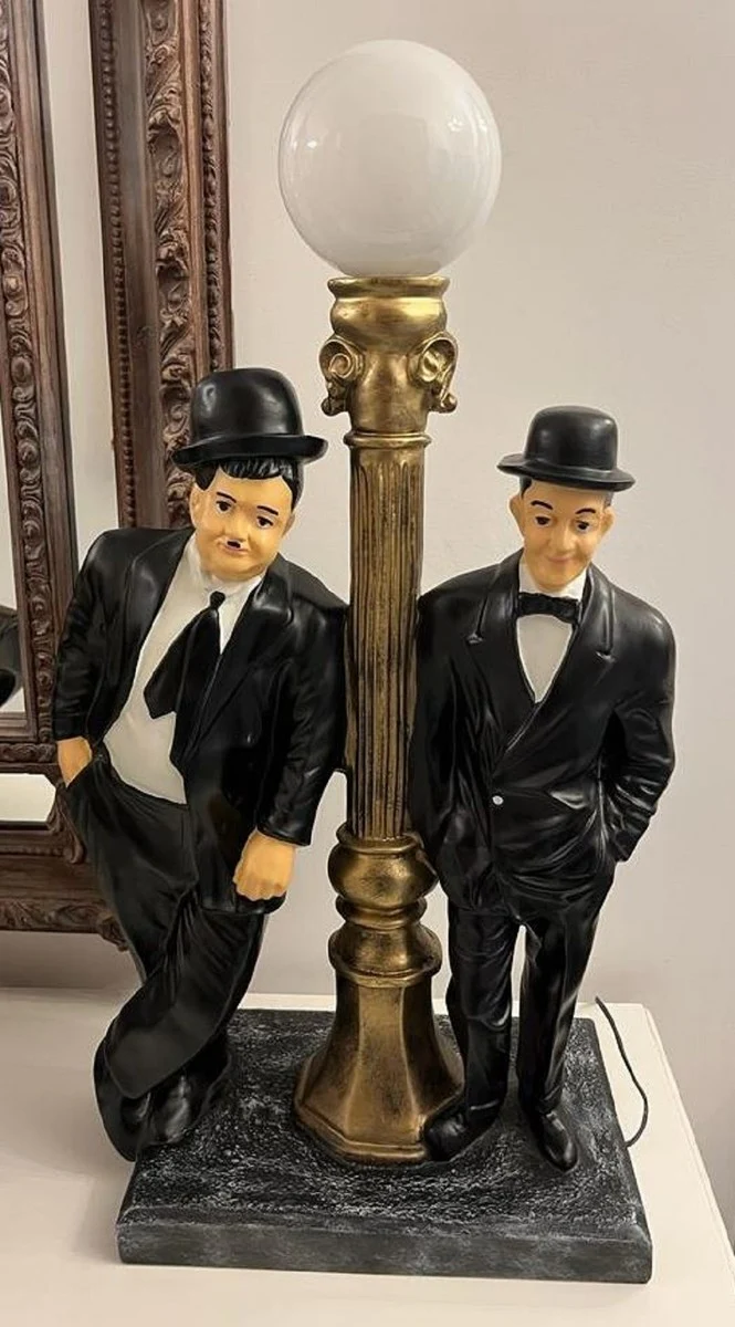 Casa Padrino Luxus Tischleuchte Dick & Doof Schwarz / Antik Gold / Weiß 46 x 28 x H. 80 cm - Kunstharz Schreibtischleuchte mit rundem Glas Lampenschirm