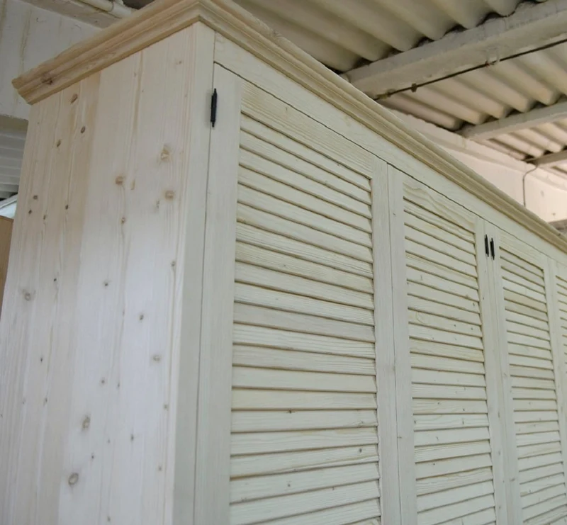 Casa Padrino Landhausstil Schlafzimmerschrank Naturfarben 254 x 59 x H. 230 cm - Massivholz Kleiderschrank mit 4 Türen und 2 Schubladen - Massivholz Schlafzimmer Möbel im Landhausstil