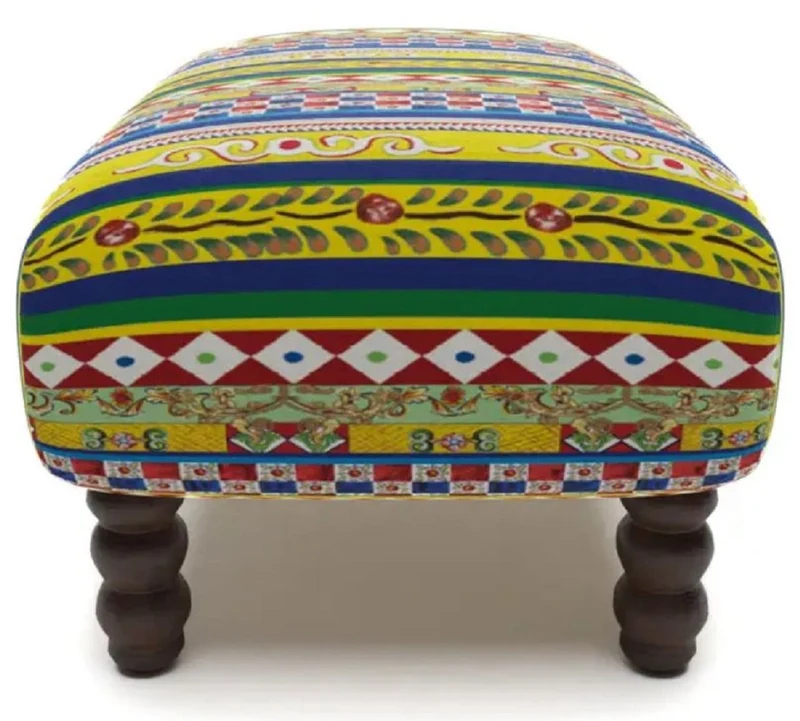 Casa Padrino Luxus Fußhocker mit Streifen Mehrfarbig / Schwarz 77 x 55 x H. 45 cm - Rechteckiger Samt Hocker - Wohnzimmer Möbel - Hotel Möbel - Luxus Möbel - Luxus Einrichtung
