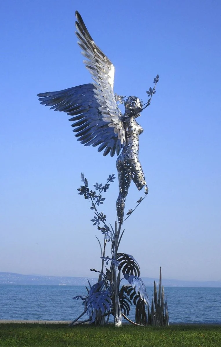 Casa Padrino Luxus Deko Skulptur Engel Silber 200 x 145 x H. 370 cm - Riesige Edelstahl Skulptur - Riesige Garten Deko Figur - Garten Skulpturen - Metall Skulpturen