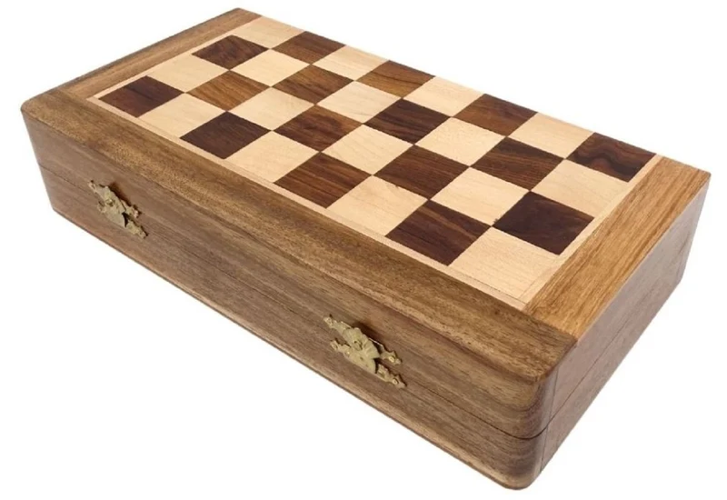 Casa Padrino Luxus Schach Set Braun / Beige 25 x 25 cm - Zusammenklappbares Holz Schachspiel - Holz Schachbrett mit Holz Schachfiguren - Luxus Deko Accessoires