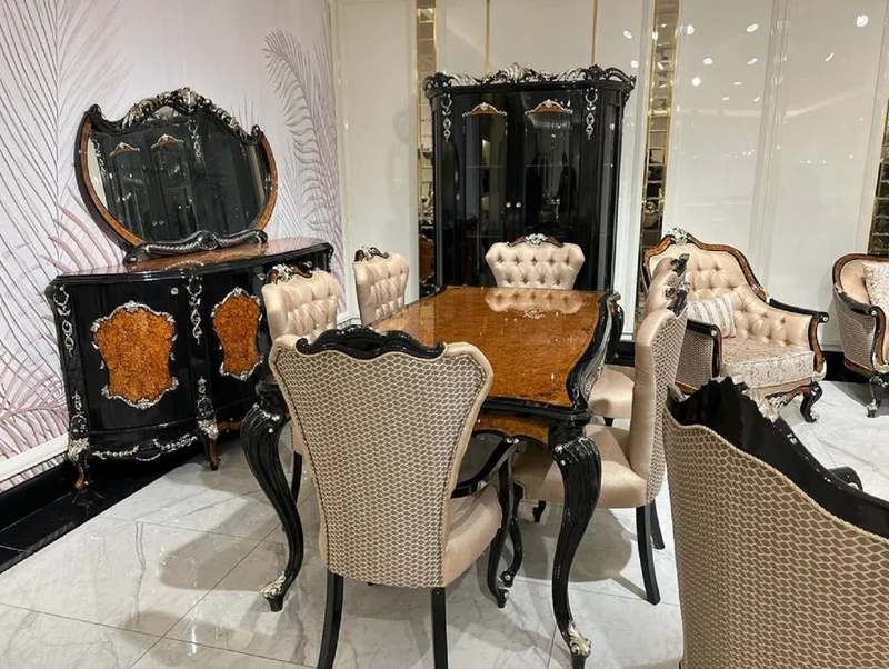 Casa Padrino Luxus Barock Sideboard mit Spiegel Braun / Schwarz / Silber - Luxus Möbel Möbel im Barockstil - Barock Möbel - Barock Einrichtung - Edel & Prunkvoll