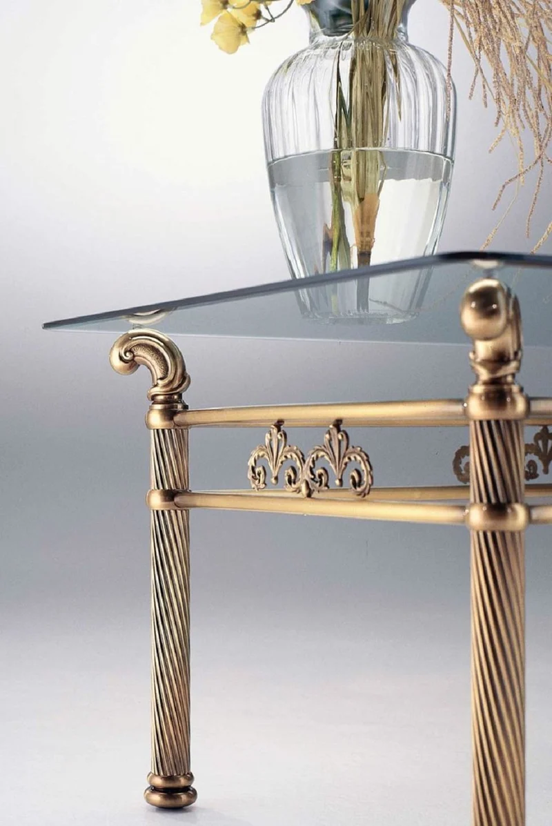 Casa Padrino Luxus Couchtisch Messing / Antik Bronze 120 x 70 x H. 50 cm - Rechteckiger Messing Wohnzimmertisch mit Glasplatte - Wohnzimmer Möbel - Luxus Qualität - Made in Italy