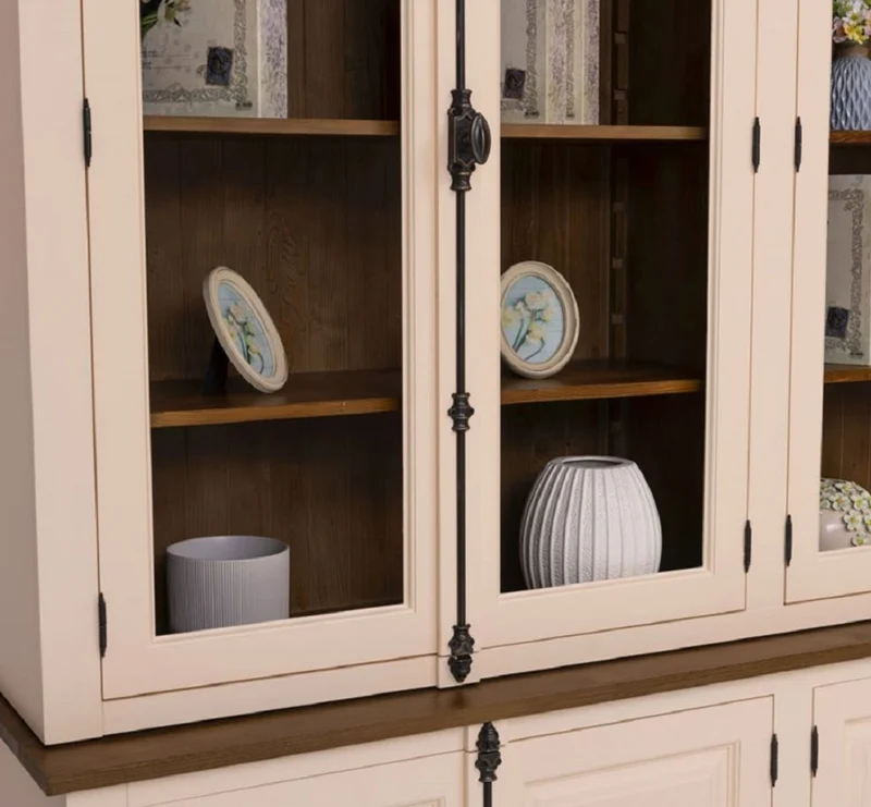 Casa Padrino Landhausstil Esszimmerschrank Creme / Braun 223 x 50 x H. 228 cm - Massivholz Küchenschrank - Esszimmer Möbel im Landhausstil - Landhausstil Esszimmer Einrichtung