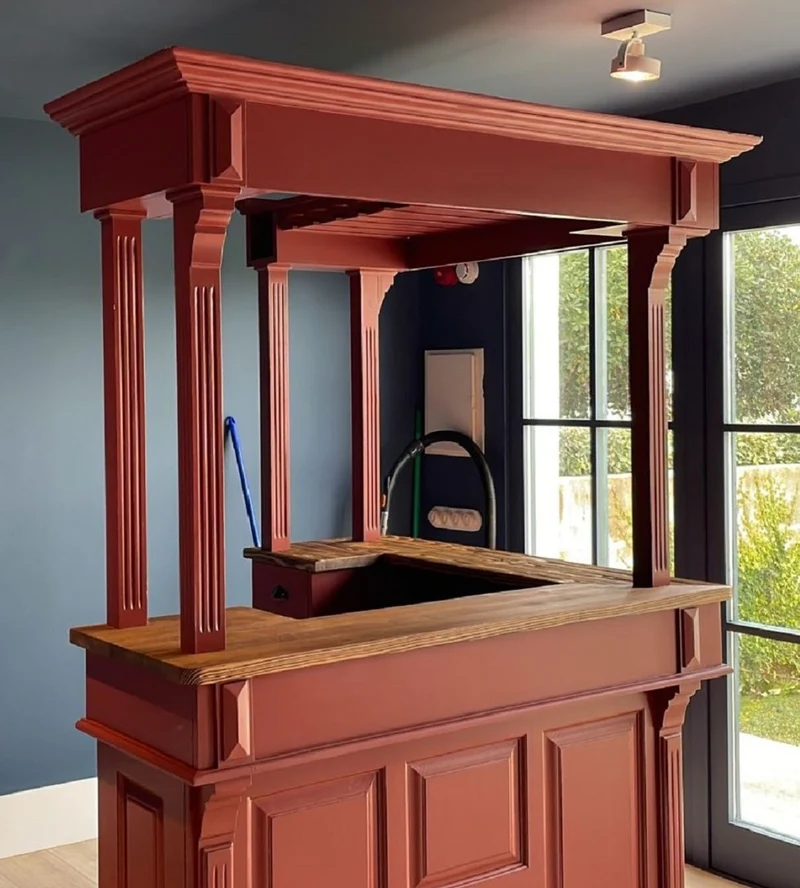 Casa Padrino Landhausstil Bar Theke Rot / Braun 148 x 148 x H. 210 cm - Massivholz Thekentisch - Massivholz Barmöbel - Barmöbel im Landhausstil - Landhausstil Einrichtung