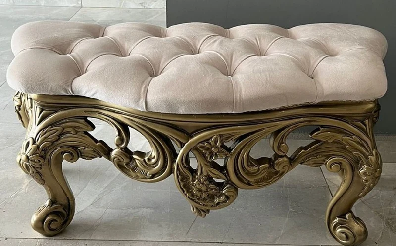 Casa Padrino Luxus Barock Hocker mit Glitzersteinen Creme / Gold - Handgefertigter Barockstil Sitzhocker - Barockstil Fußhocker - Antik Stil Hocker - Möbel im Barockstil - Barock Möbel