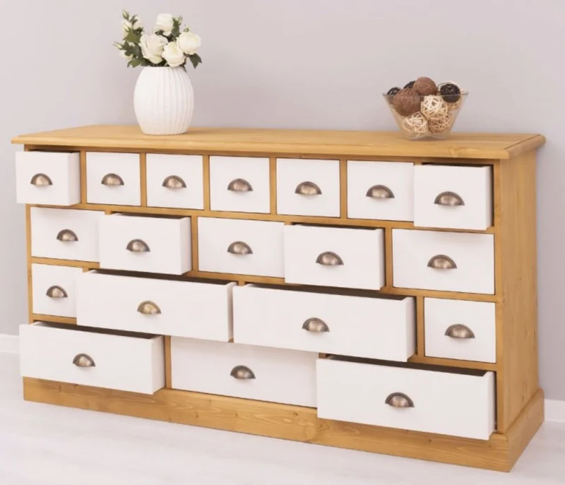 Casa Padrino Landhausstil Kommode Naturfarben / Weiß 180 x 48 x H. 95 cm - Massivholz Schrank mit 19 Schubladen - Landhausstil Möbel - Möbel im Landhausstil - Landhausstil Einrichtung