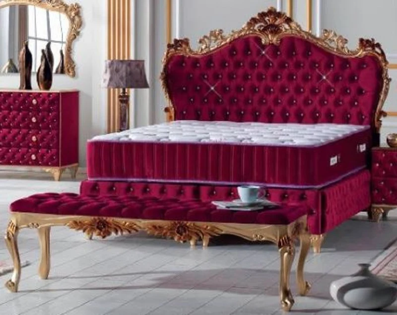 Casa Padrino Barock Sitzbank Bordeauxrot / Gold - Gepolsterte Massivholz Bank mit edlem Samtstoff - Handgefertigte Barock Möbel - Edel & Prunkvoll