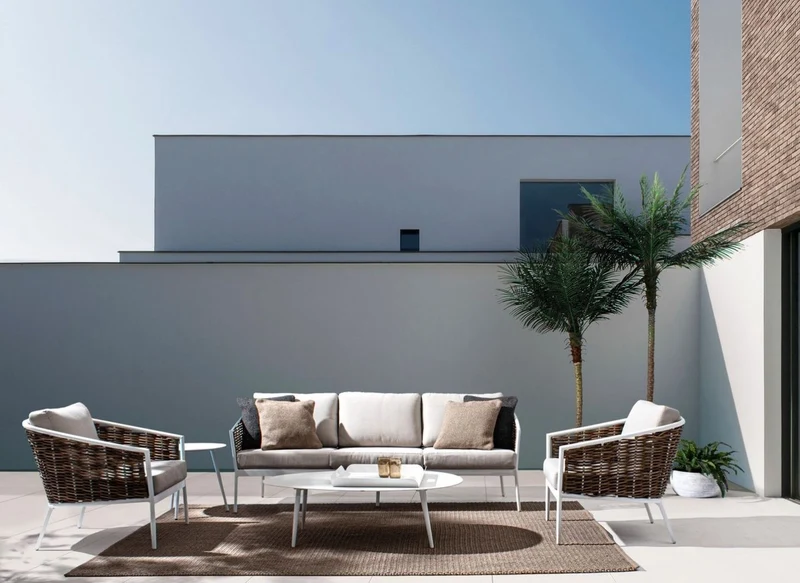 Casa Padrino Luxus Gartenmöbel Set Grau / Weiß / Braun - 1 Luxus Gartensofa & 2 Luxus Gartensessel - Garten Möbel - Terrassen Möbel - Hotel Möbel - Pool Möbel - Outdoor Möbel - Luxus Möbel