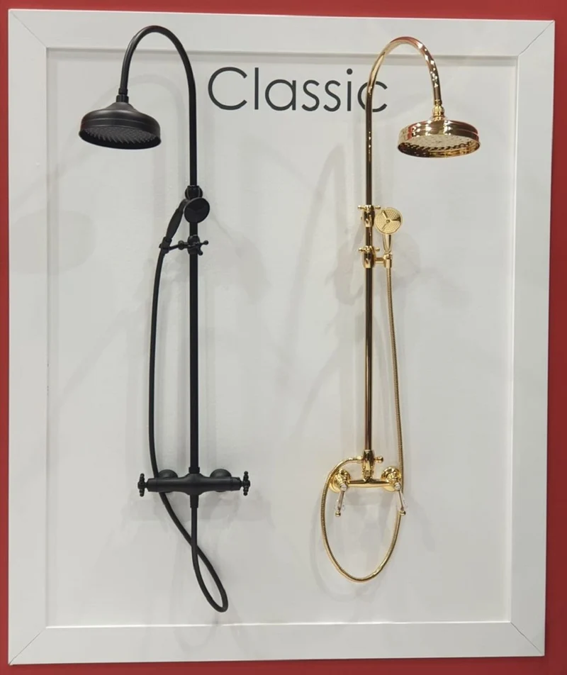 Casa Padrino Luxus Badezimmer Duschgarnitur mit Swarovski Kristallglas Gold H. 111-138,5 cm - Brauseset mit Überkopfbrause und Handbrause - Badezimmer Accessoires - Luxus Qualität - Made in Italy