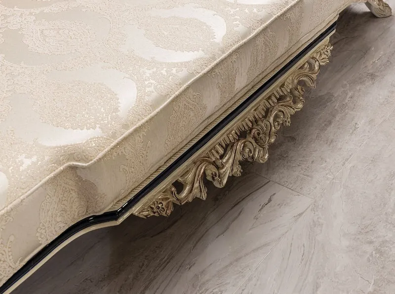 Casa Padrino Luxus Barock Sofa Weiß / Creme / Schwarz / Antik Gold - Barockstil Wohnzimmer Sofa mit elegantem Muster - Luxus Wohnzimmer Möbel im Barockstil - Barock Einrichtung - Barock Möbel