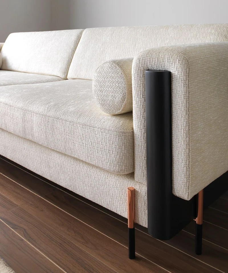 Casa Padrino Luxus Sofa Cremeweiß / Matt Schwarz / Kupfer 220 x 107 x H. 78 cm - Wohnzimmer Sofa - Hotel Sofa - Wohnzimmer Möbel - Hotel Möbel - Luxus Möbel - Luxus Einrichtung