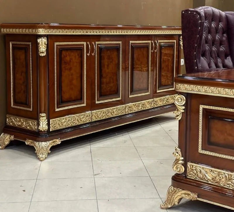 Casa Padrino Luxus Barock Sideboard Braun / Gold - Prunkvoller Massivholz Schrank mit 4 Türen - Luxus Büro Möbel im Barockstil - Barock Möbel - Barock Büro Einrichtung - Edel & Prunkvoll