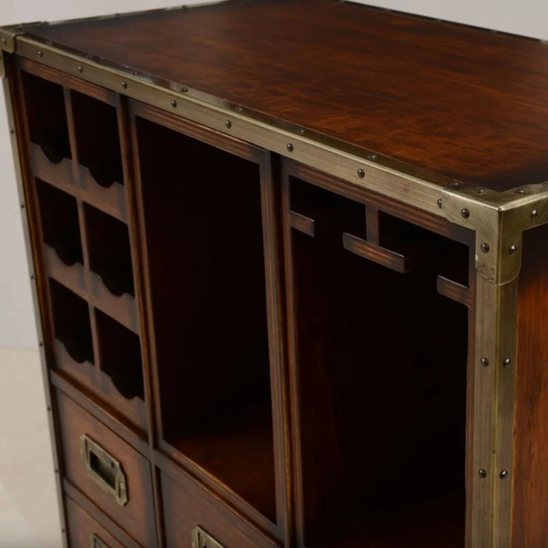 Casa Padrino Luxus Vintage Stil Barschrank mit Rollen Braun 74 x 37 x H. 123 cm - Massivholz Weinschrank - Vintage Stil Bar Möbel - Luxus Bar Möbel - Massivholz Bar Möbel