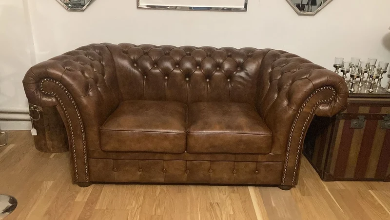 Casa Padrino Luxus Chesterfield Leder 2er Sofa Vintage Braun 170 x 90 x H. 80 cm - Echtleder Wohnzimmer Sofa - Wohnzimmer Möbel - Chesterfield Möbel - Luxus Möbel - Luxus Wohnzimmer Einrichtung