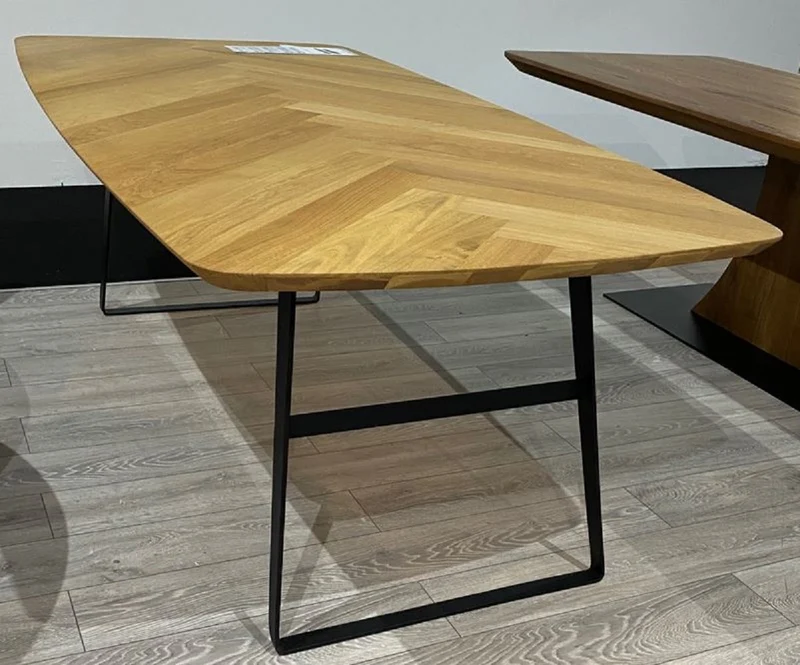 Casa Padrino Luxus Esstisch Naturfarben / Schwarz 240 x 110 x H. 77 cm - Rechteckiger Küchentisch Massivholz Tischplatte - Massivholz Esszimmer Möbel - Luxus Esszimmer Möbel