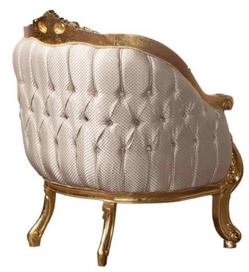 Casa Padrino Luxus Barock Wohnzimmer Sessel Beige / Gold - Handgefertigter Barockstil Sessel mit elegantem Muster - Prunkvolle Barock Wohnzimmer Möbel